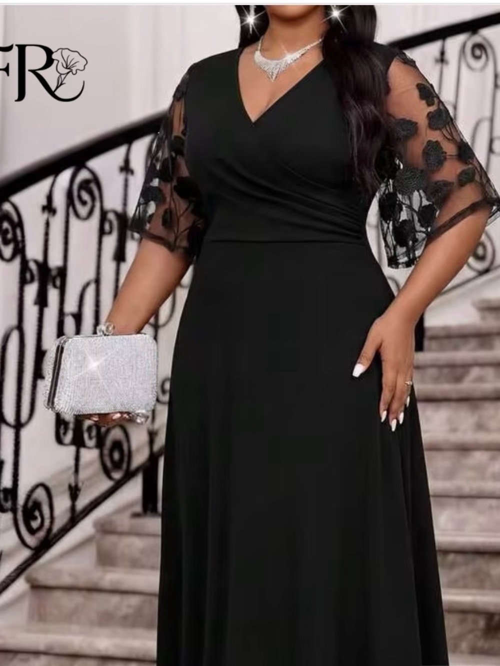Elegant Black Lace Sleeve Maxi Dress - Picture 3 of 7